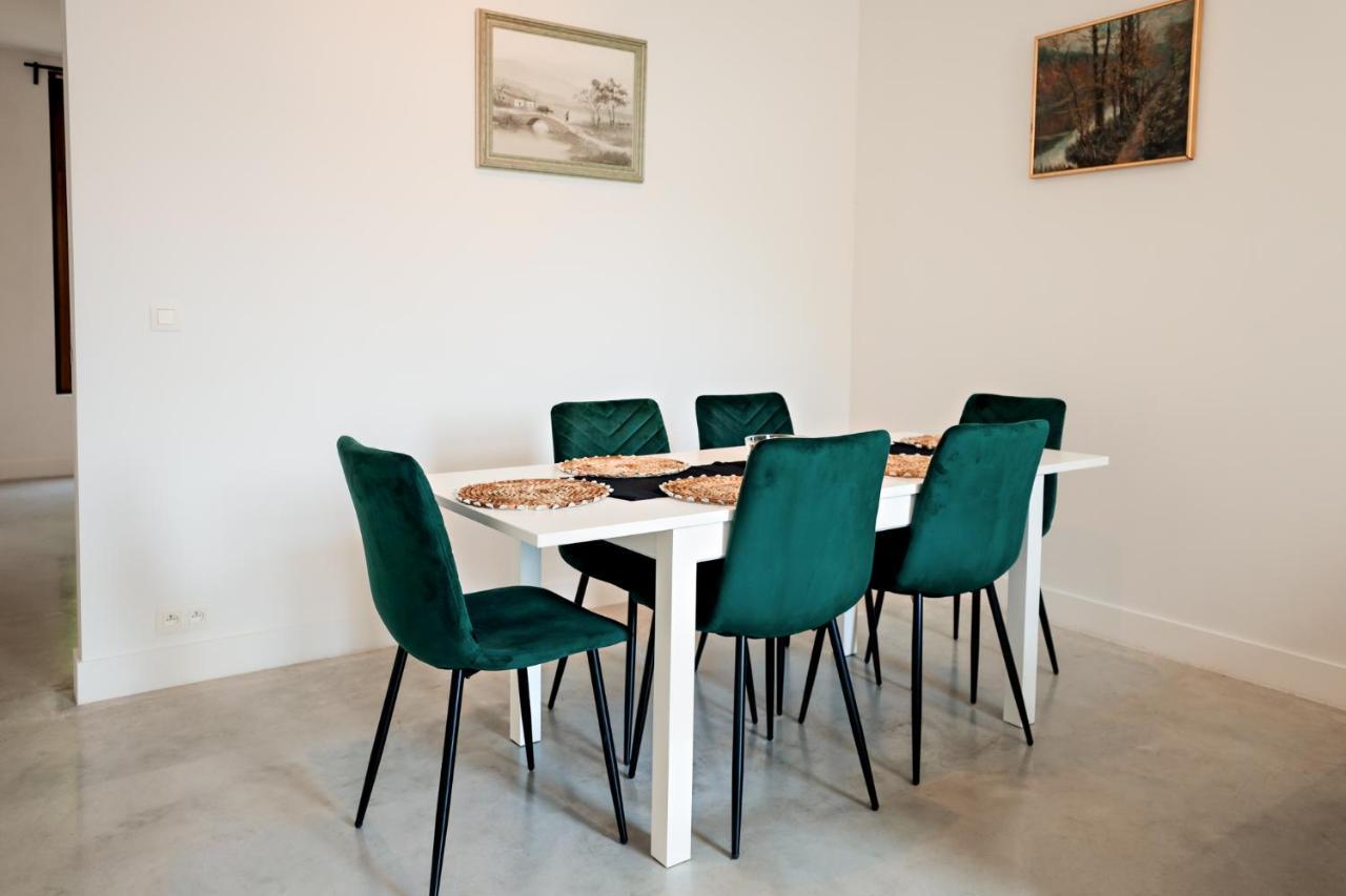 Luxury South By Rikas Apartment